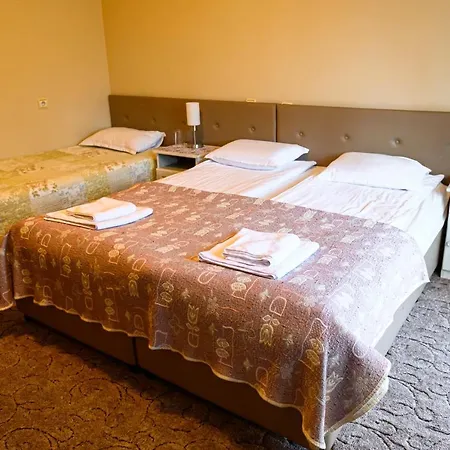 Hotel Family Chichin 3*