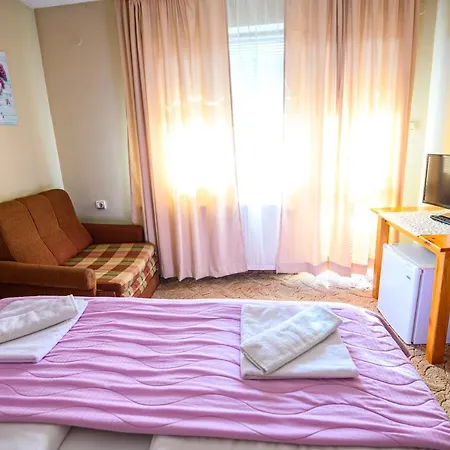 Hotel Family Chichin 3*