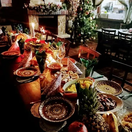 Family Chichin Хотел