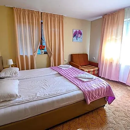 Otel Family Chichin 3*