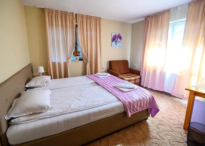 Hotel Family Chichin 3*